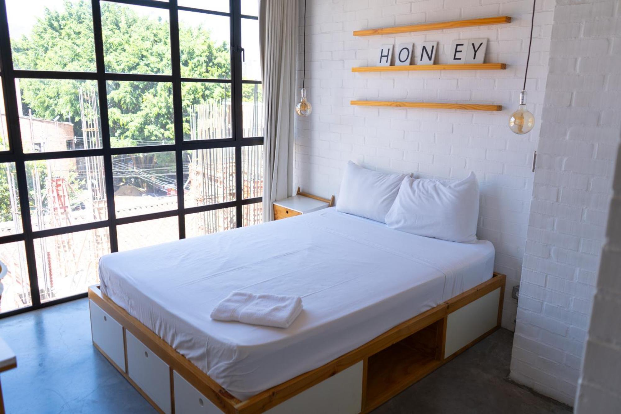 The Harbour Hotel 메딜린 외부 사진