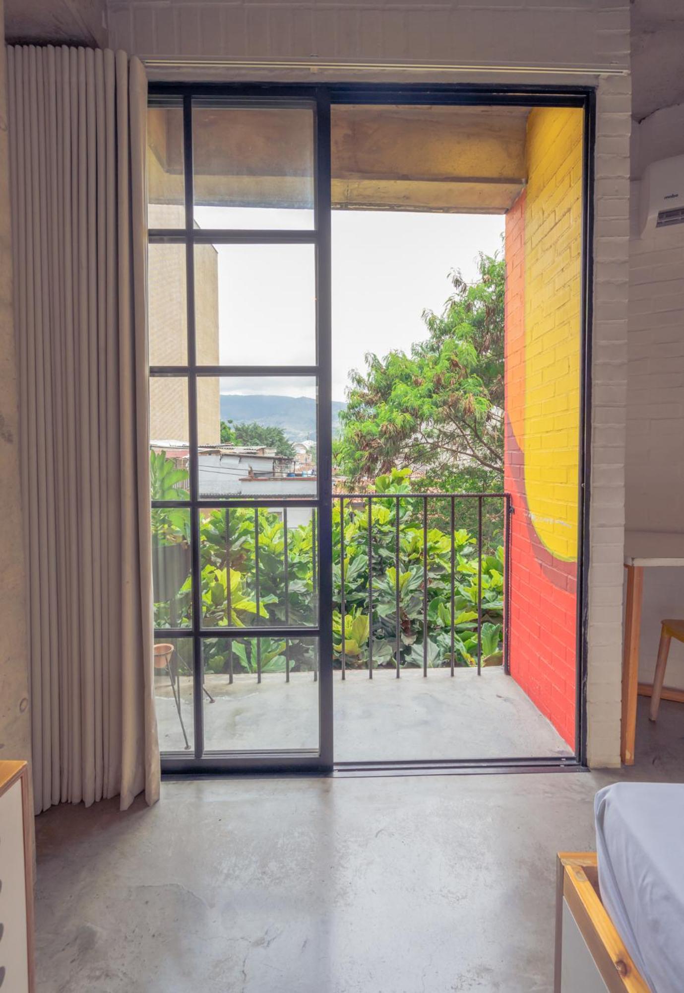 The Harbour Hotel 메딜린 외부 사진